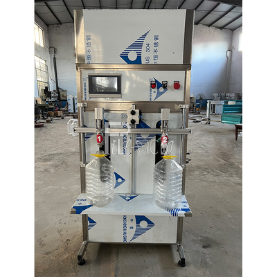 Huile essentielle d'eau minérale de machine de remplissage de bouteilles liquides linéaires semi automatiques fournisseur