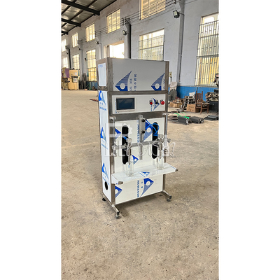 Huile essentielle d'eau minérale de machine de remplissage de bouteilles liquides linéaires semi automatiques fournisseur
