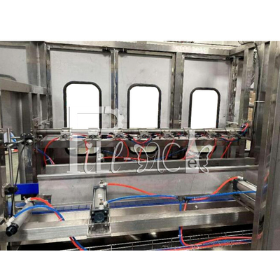 3 dans la 1 eau minérale de Monoblock rinçant la bouteille en plastique de capsulage remplissante de la machine 900BPH 10L fournisseur