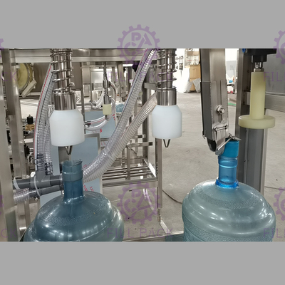 100BPH chaîne de production de remplissage de l'eau de 3 gallons avec la soupape de trop-plein fournisseur