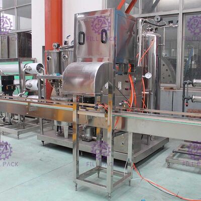 600BPH quatre ligne complètement automatique machine de remplissage de gallon de Monoblock avec la soupape de trop-plein fournisseur