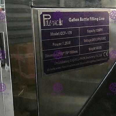 SUS de alimentation de levage 304 d'automobile ligne remplissante de gallon de 120 BPH fournisseur