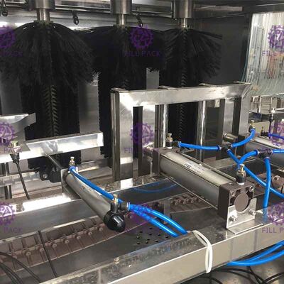 300bph 18.9l contrôle automatique de PLC de machine de remplissage de l'eau de 5 gallons fournisseur