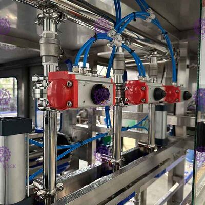 OIN 3 dans 1 450BPH machine de remplissage de l'eau de 5 gallons fournisseur