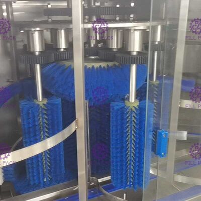 1800*1550*1750mm rotatoire 900BPH lave-bouteilles de 5 gallons fournisseur