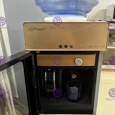 Plancher tenant le distributeur électrique froid chaud de l'eau potable 220v avec le stérilisateur UV fournisseur