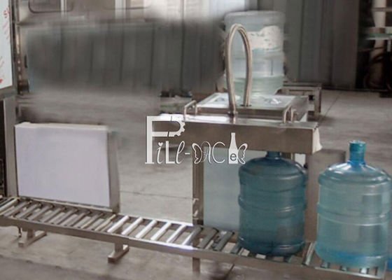 L'eau minérale 450BPH 20L machine de remplissage de 5 gallons fournisseur