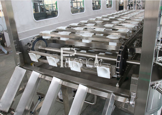 Solides solubles 304 machine de remplissage de pot de 20 litres avec la machine à étiquettes fournisseur
