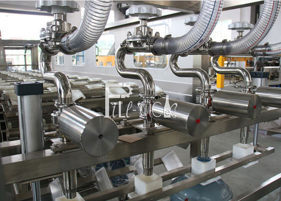 Solides solubles 304 machine de remplissage de pot de 20 litres avec la machine à étiquettes fournisseur