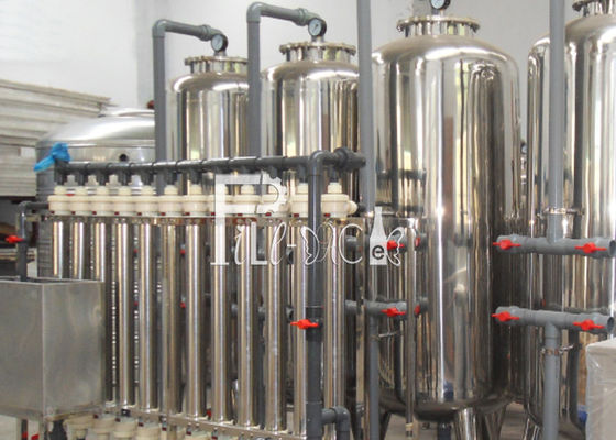Ligne d'embouteillage de l'eau usine creuse de RO de la filtration 4000 LPH de fibre fournisseur