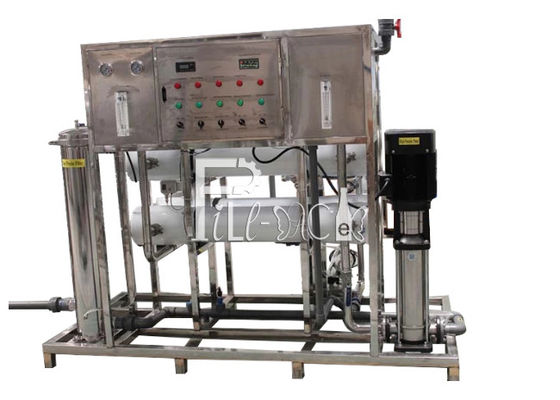 Machine de traitement de l'eau d'osmose d'inversion du remplissage de bouteilles 5TPH fournisseur