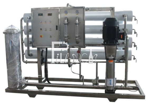 8040 machine de traitement de l'eau d'osmose d'inversion de la membrane 8TPH fournisseur