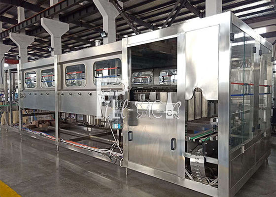 machine d'embouteillage de l'eau 1200BPH minérale fournisseur