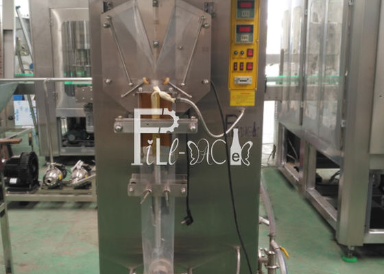 Machine de remplissage de l'eau de sachet du film 2000BPH de PE fournisseur