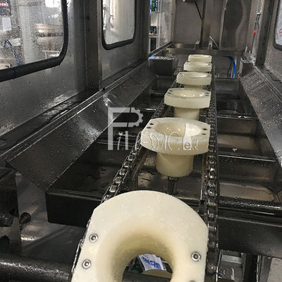 L'eau alcaline chaude rinçant la ligne remplissante de gallon de 120 BPH fournisseur