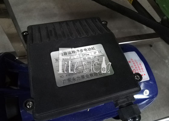 200BPH complet 18.9L automatique chaîne de production pure de l'eau de 5 gallons machine bottlling remplissante fournisseur