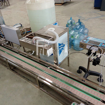 Les doubles portes-bouteilles rayent 300BPH machine de remplissage de 3 gallons fournisseur