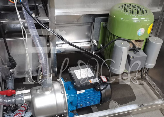 OIN 220V de la CE lave-bouteilles de 5 gallons avec la station de rinçage intérieure fournisseur