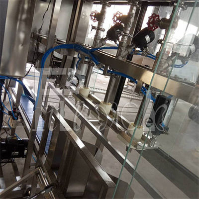 450bph 9.75kw automatique machine de remplissage de 5 gallons avec le contrôle de PLC fournisseur