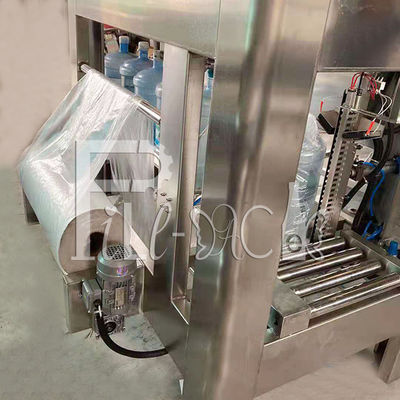 2.5kw 5 machine à emballer automatique de bouteille d'eau du gallon 2200bph fournisseur