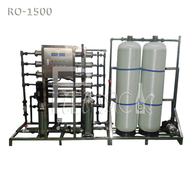 Système potable pur de machine d'équipement de purification d'osmose d'inversion de traitement de l'eau 500-2000LPH minérale fournisseur
