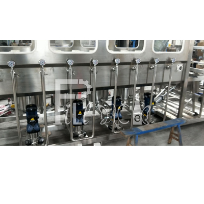 Capsulage remplissant de lavage mis en bouteille automatique de l'eau pure de machine de remplissage du gallon 450BPH fournisseur