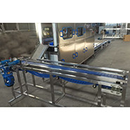 SUS de alimentation de levage 304 d'automobile ligne remplissante de gallon de 120 BPH fournisseur