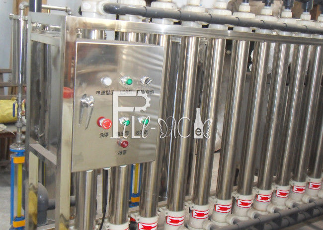 Ligne d'embouteillage de l'eau usine creuse de RO de la filtration 4000 LPH de fibre fournisseur